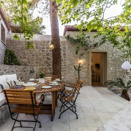 Villa Epidavros - Rodia Garden Retreat